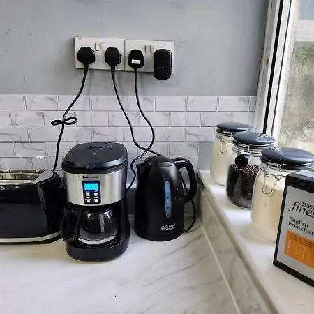 בית נופש Amazing Amazing Location בריסטול