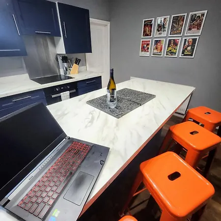 Amazing Amazing Location Bristol